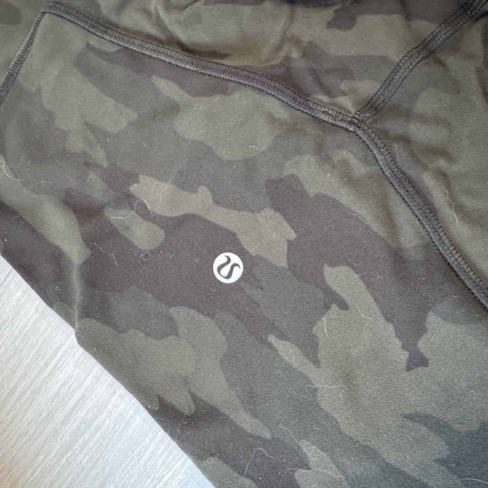 Lululemon Camo align leggings